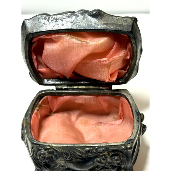 Antique Silver Tone Small Jewelry Trinket Box Casket Hinged Lid Footed Lined - Picture 8 of 9